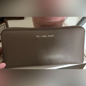 Michael Kors wallet
